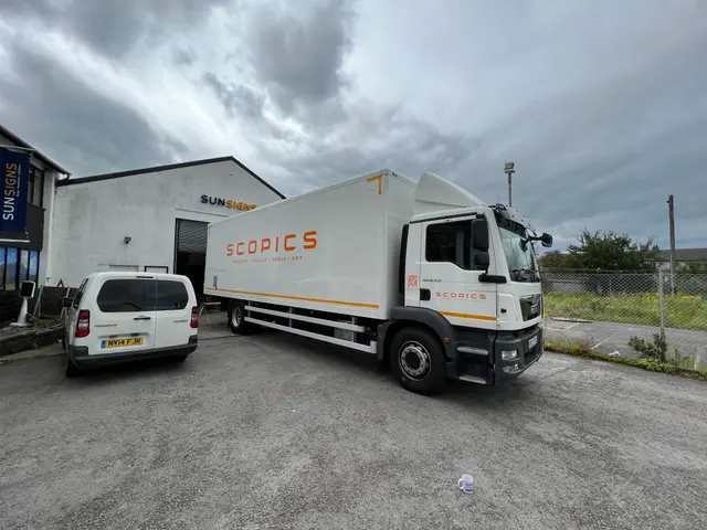 Wagon vehicle graphics